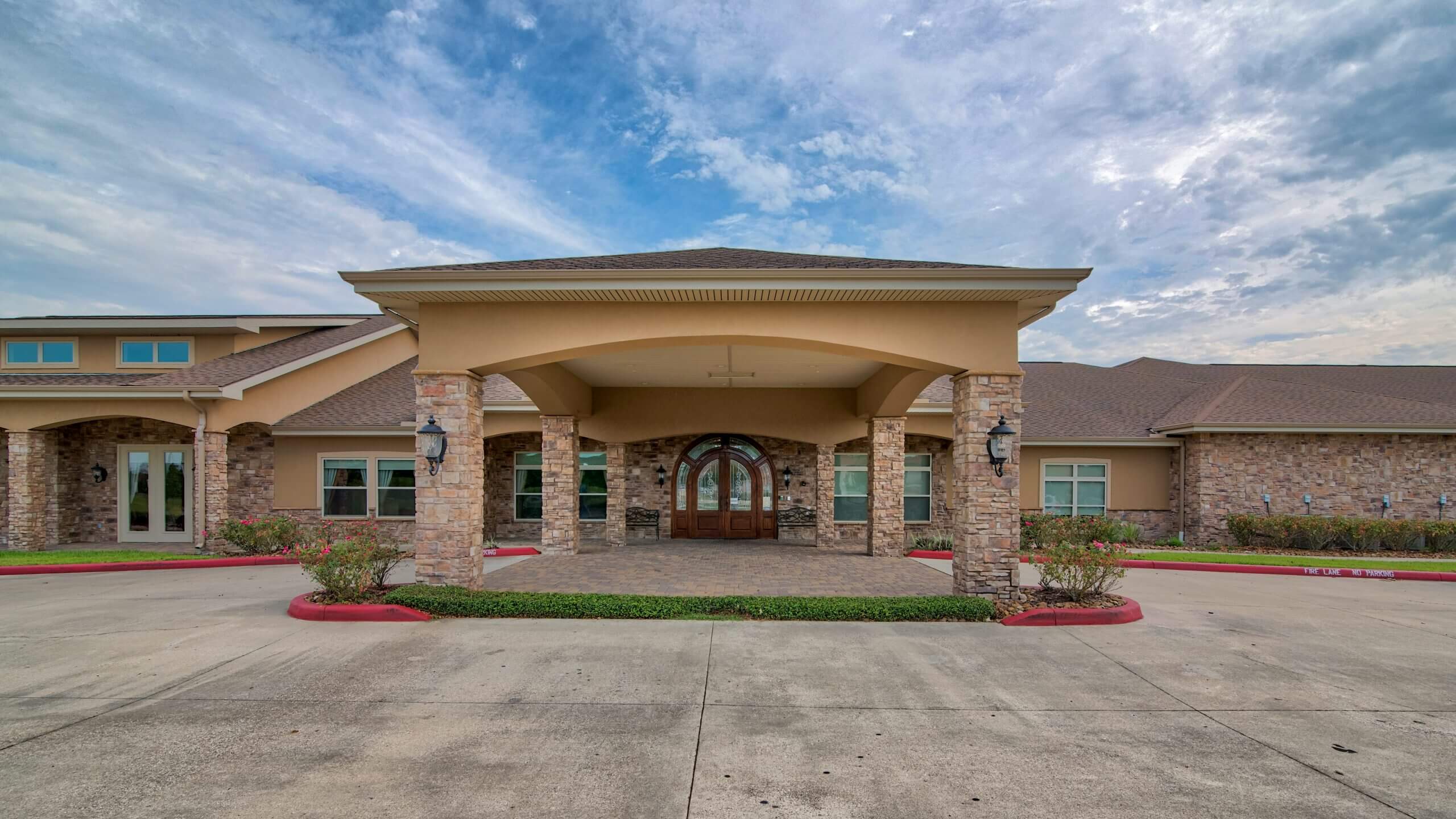 Pelican Bay Assisted Living community in Beaumont, TX